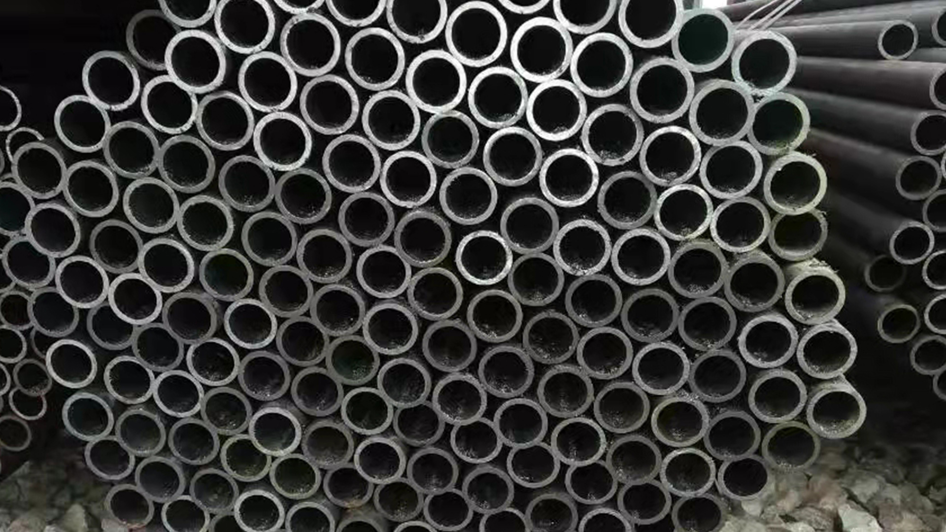 42X4 42X4